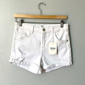 Bershka distressed shorts in white